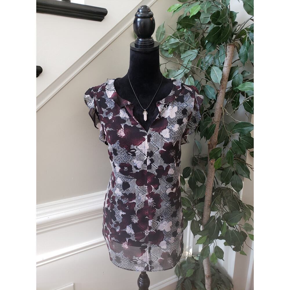 CAbi Blouse Top Women's Small Multi Floral Sheer Lightweight Ruffle Cap Sleeve